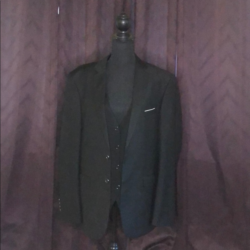 3-Piece Men’s Suit